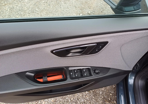 Seat Leon cena 45999 przebieg: 189000, rok produkcji 2019 z Golina małe 191